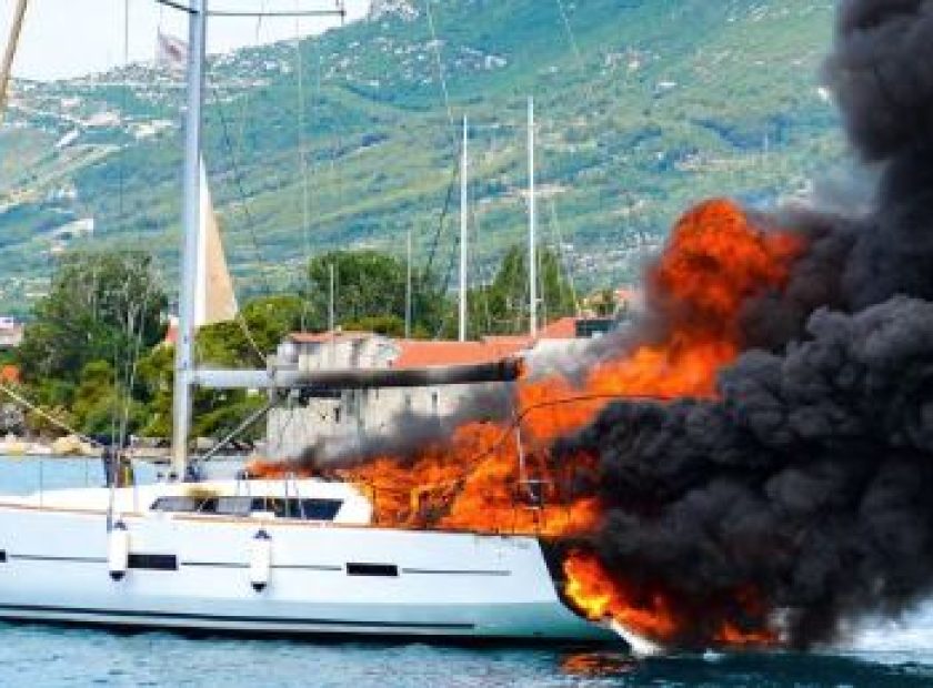 Incendio a bordo