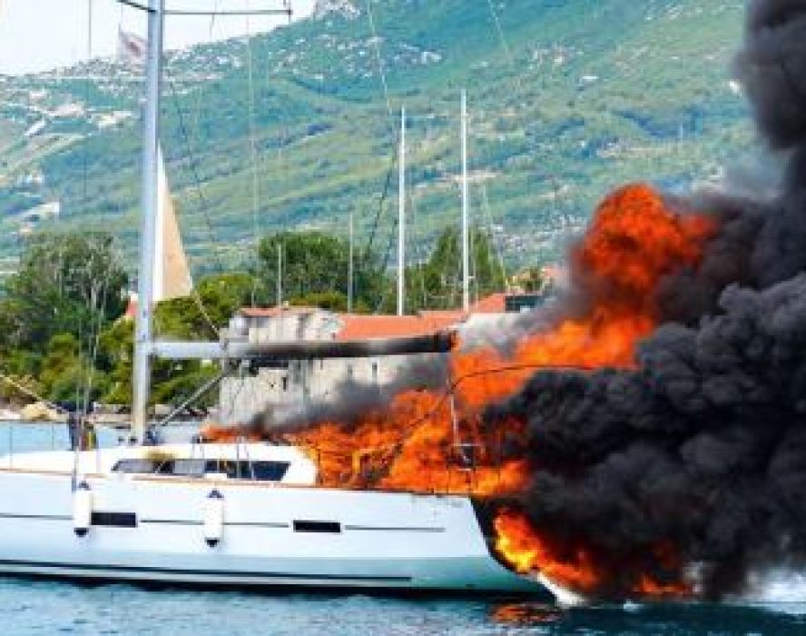 Incendio a bordo