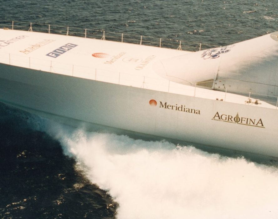 Nave Destriero