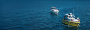 traino imbarcazione in avaria in mare